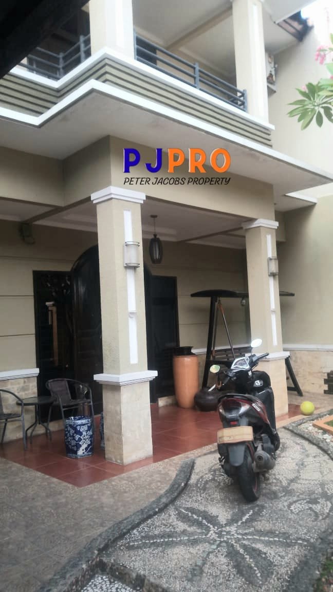 Rumah 2 ,5 Lantai Di Cluster Harapan Indah Bekasi Barat (Semi Furnish)