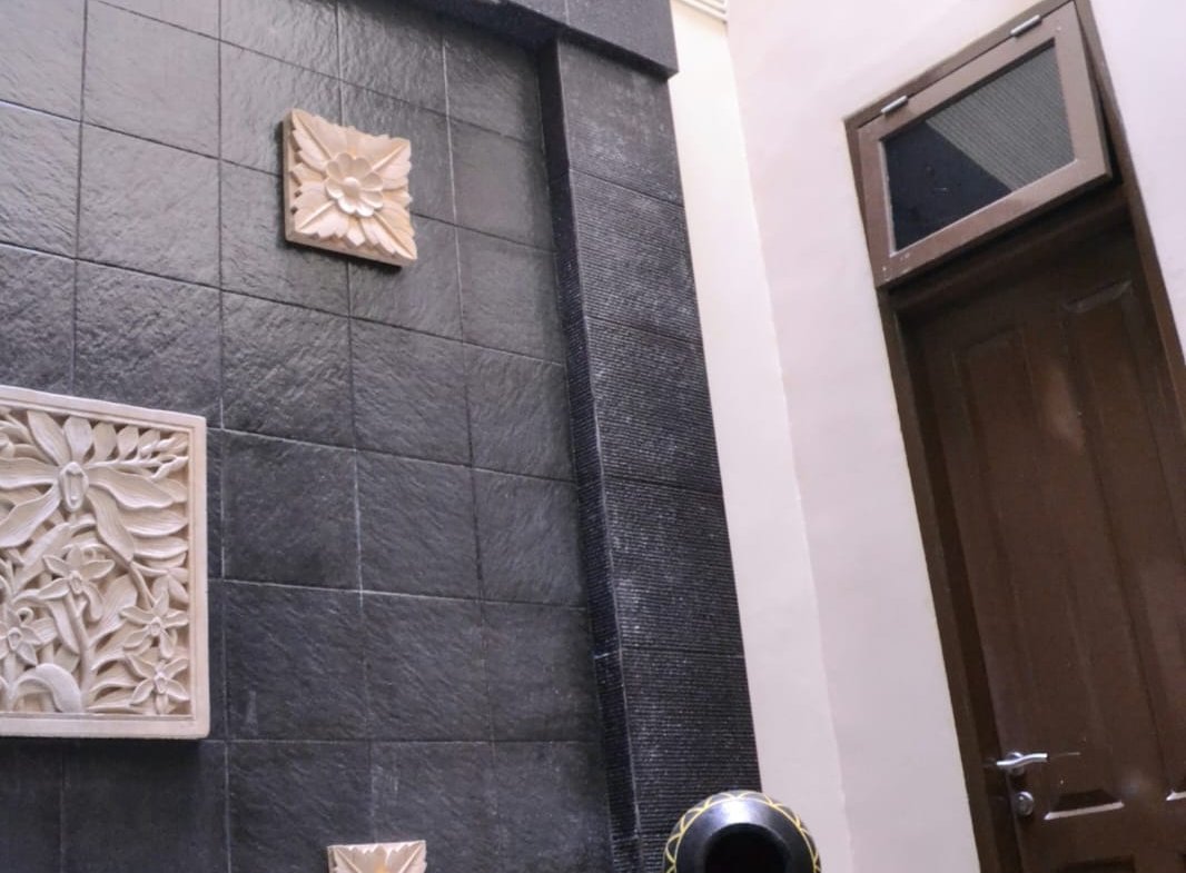 Rumah 2 ,5 Lantai Di Cluster Harapan Indah Bekasi Barat (Semi Furnish)