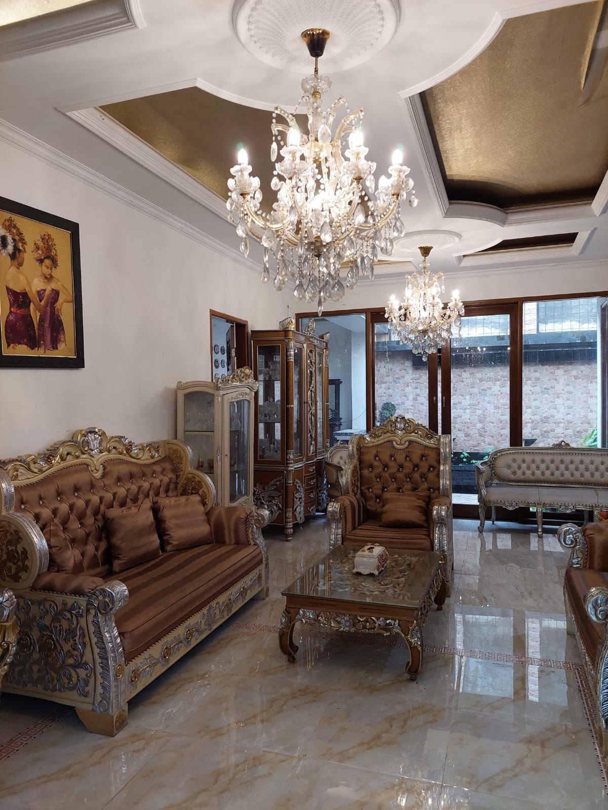Rumah 2,5 Lantai (Full Furnish) Taman Heliconia Kota Harapan indah Bekasi