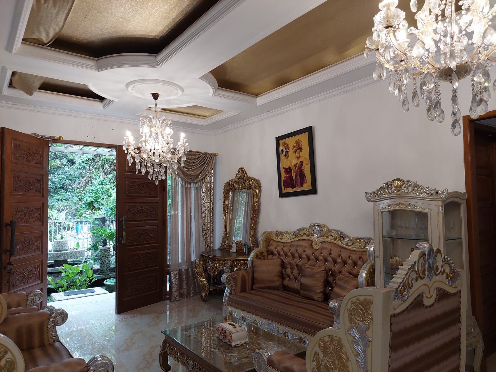 Rumah 2,5 Lantai (Full Furnish) Taman Heliconia Kota Harapan indah Bekasi