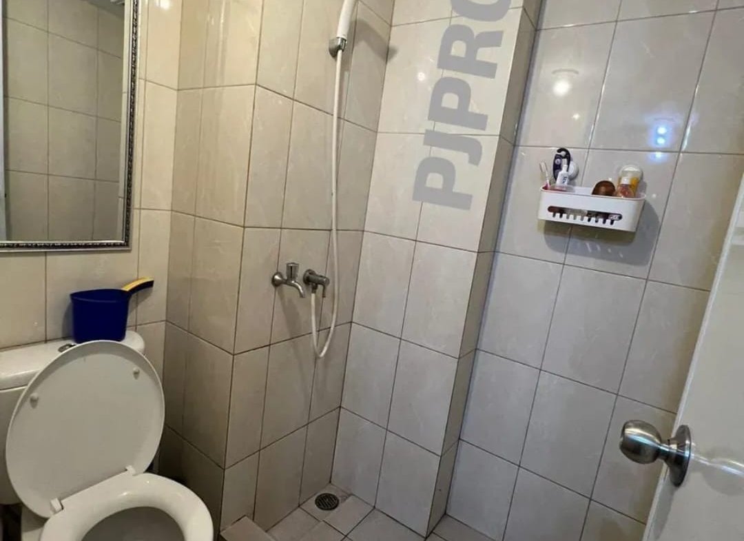 *📣📣Dijual BU CEPAT Apartement Springlake Summarecon Bekasi Full Furnished — ‼️* *💰Harga: 300jt* *💊Spesifikasi:* – Type Studio – Lb 42m2 – 2 kamar – 1 kamar mandi – Ruang tamu – Air PDAM – Listrik 1300 watt – SHM 📲 Informasi + Survey : Putri PJ PRO C.FOUR 089524325808